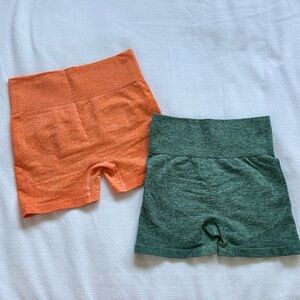 Bundle High-Waisted Scrunch Gym Shorts Good Condition